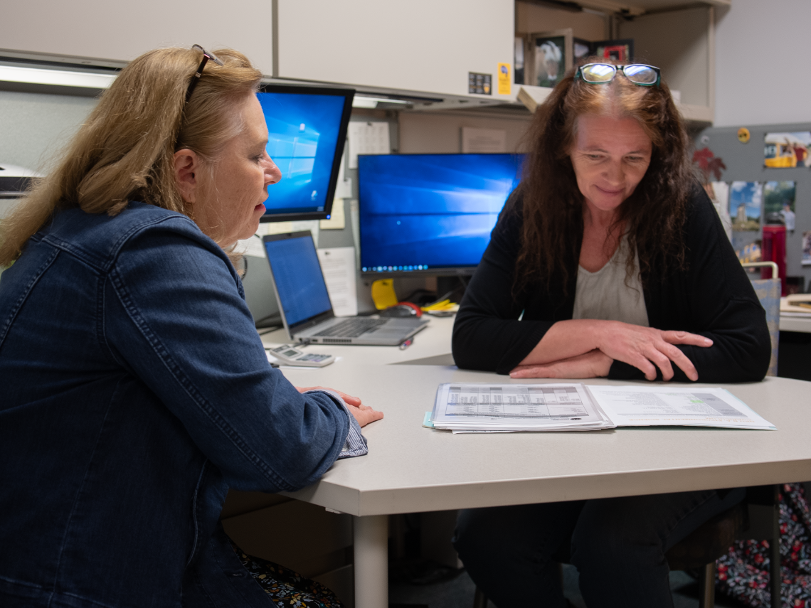 Student talking to an advisor