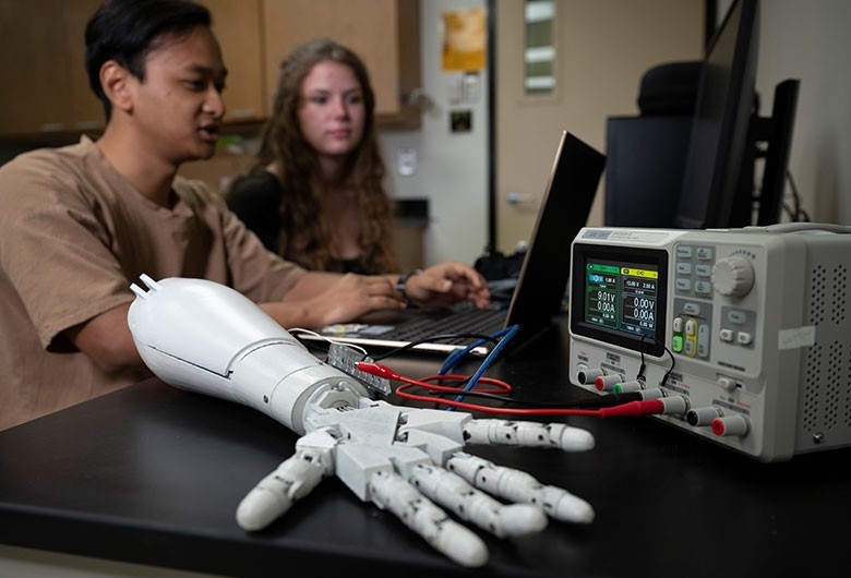 Student's in a lab