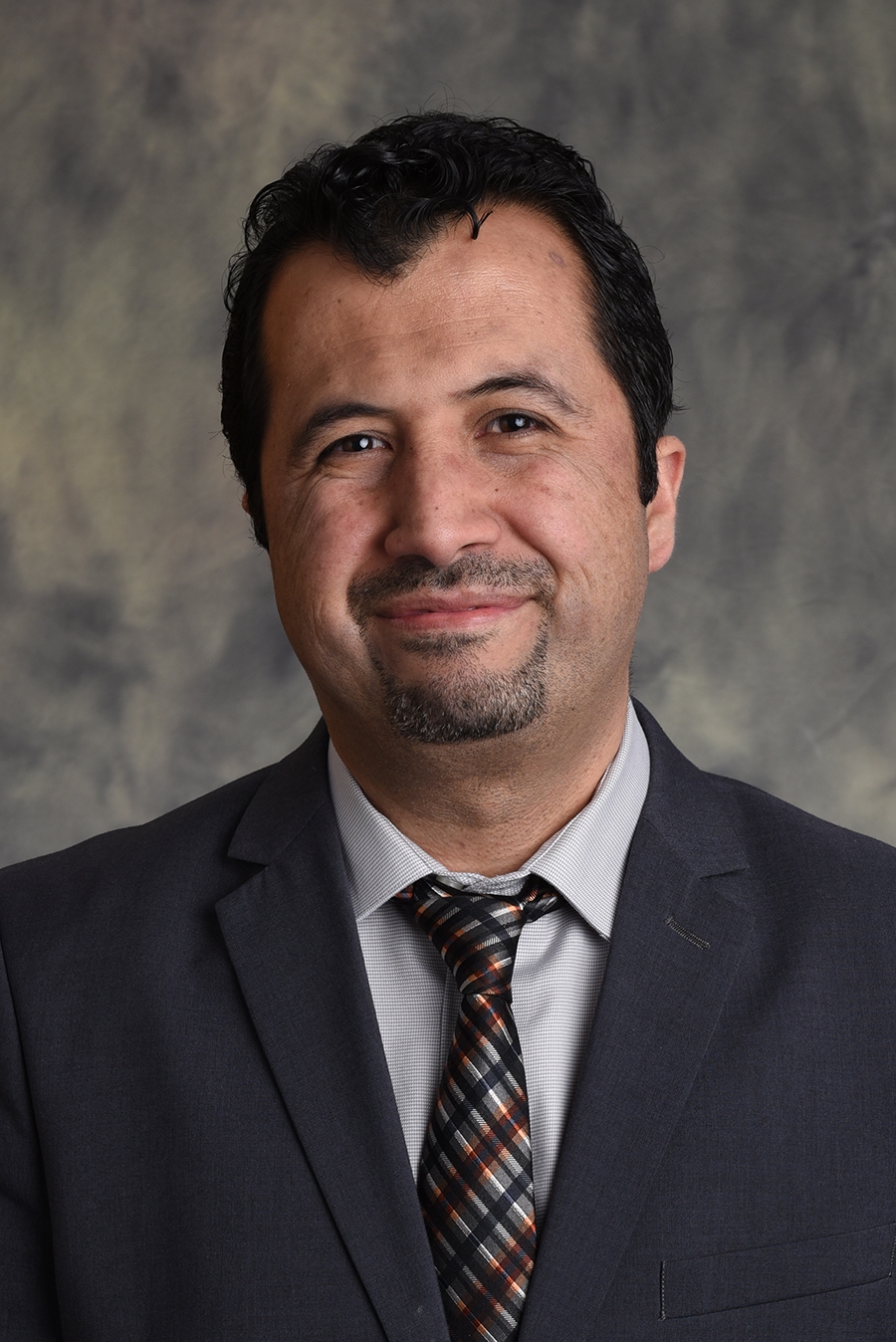 Headshot of Mike Carrell