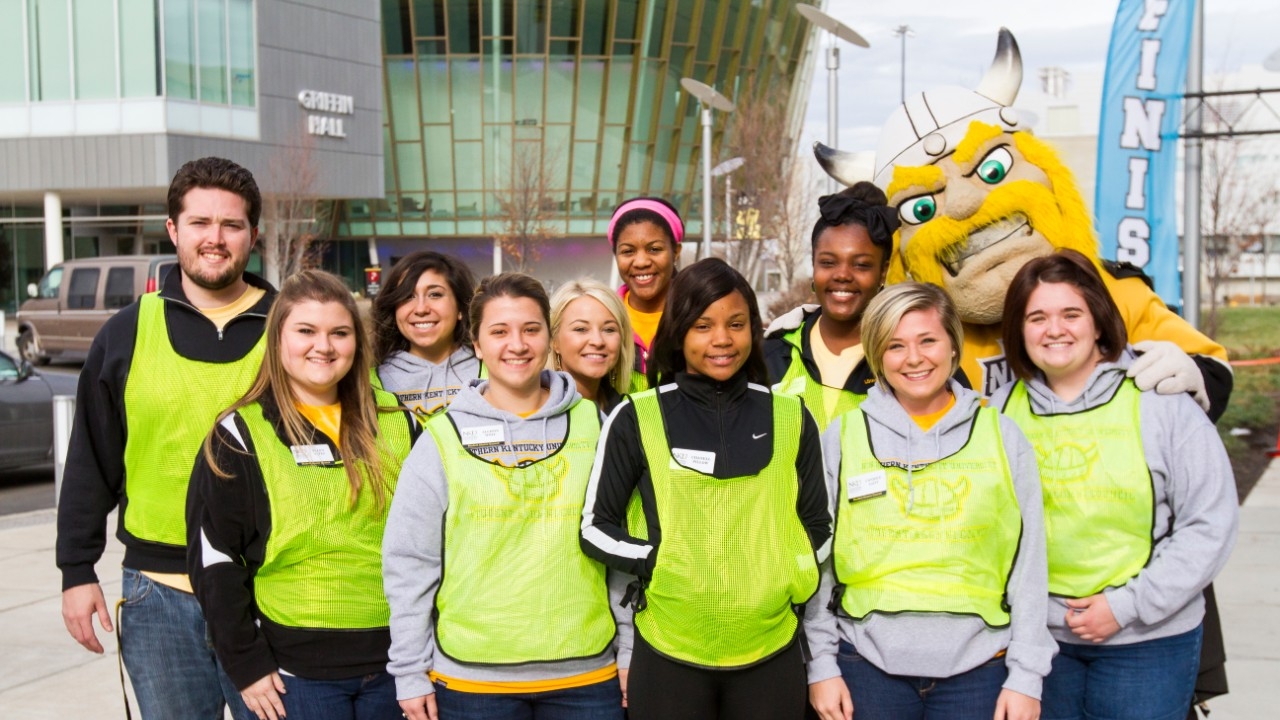 Students who participated in the College of Business Alumni 5K Run