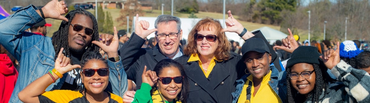 Cady Short-Thompson with students