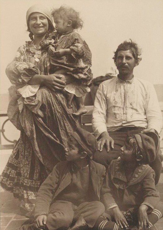 An Adasia family of Berber Berbers, Beni Addas